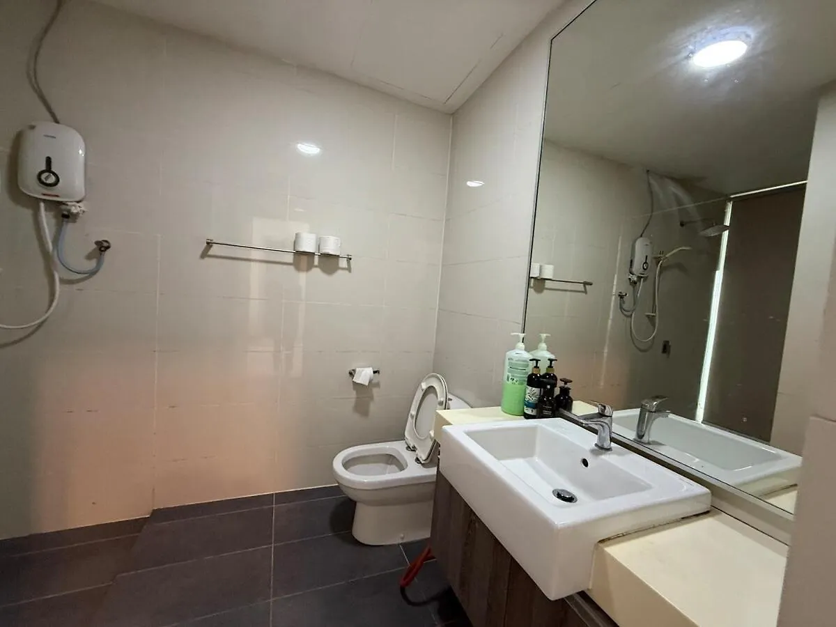 Apartment 2 Bedroom At Southkey Mosaic Wifi Netflix 1-7Pax Johor Bahru